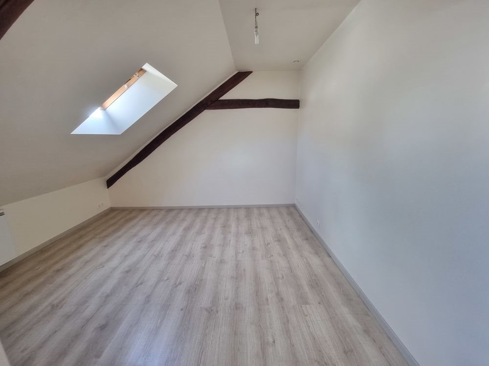 Maison à louer, 64m², Courlon-sur-Yonne