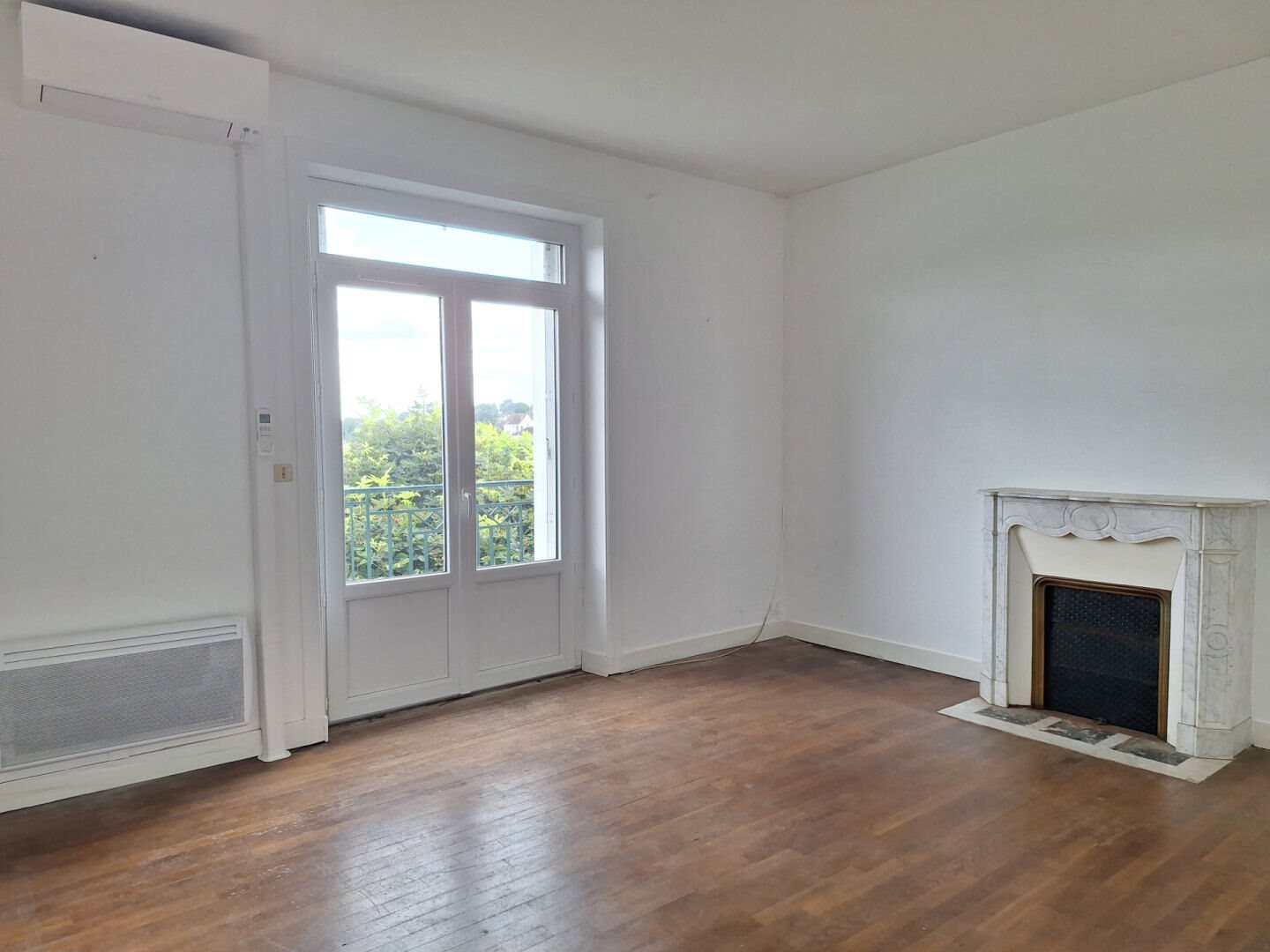 Maison à louer, 111m², Nontron