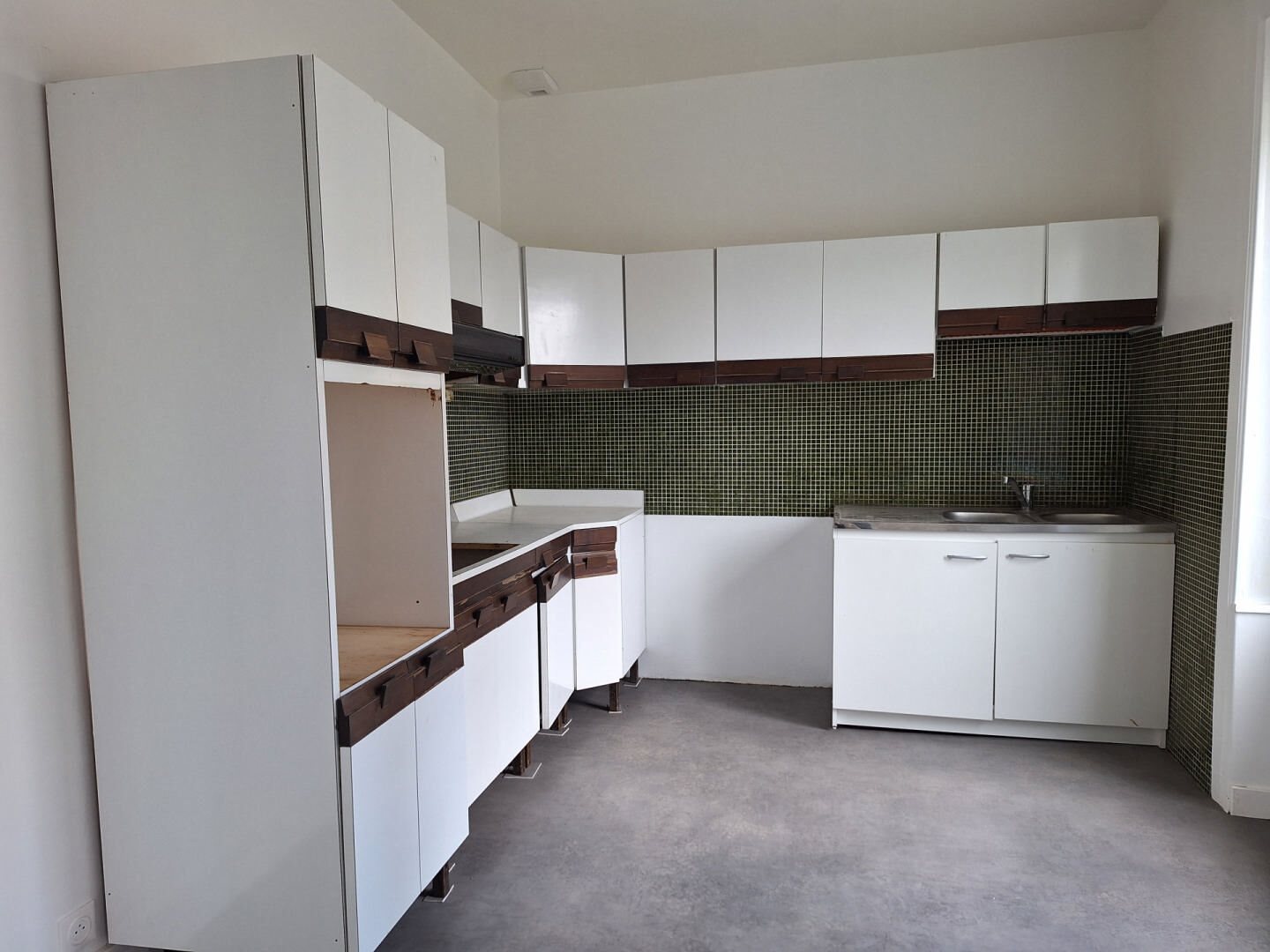 Maison à louer, 111m², Nontron