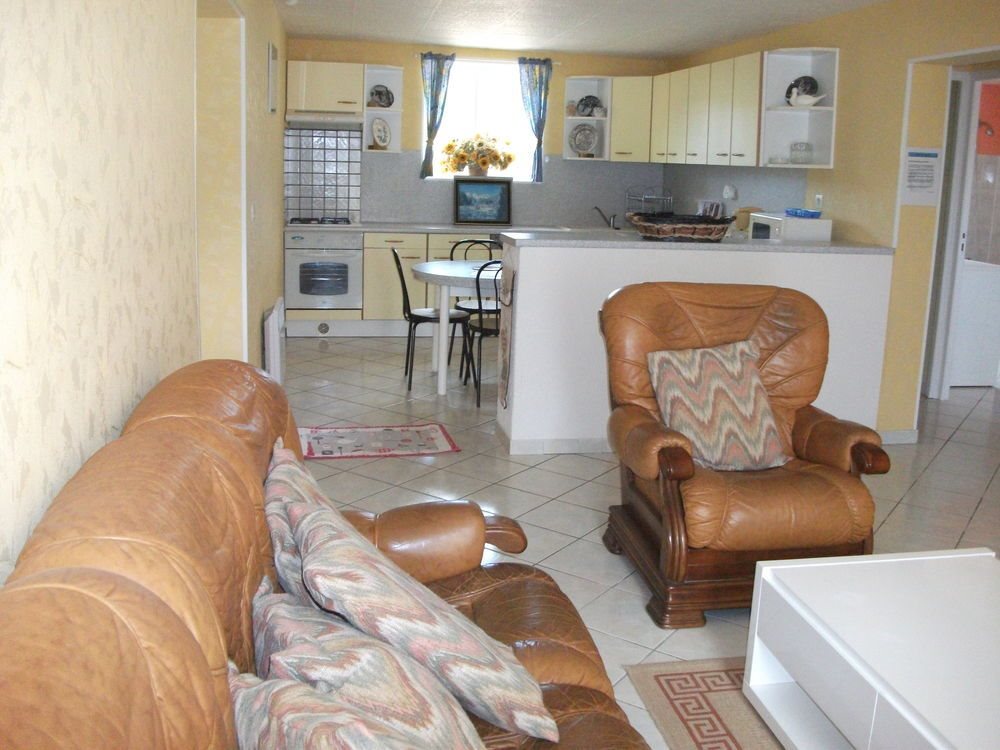 Maison à louer, 67m², Planioles