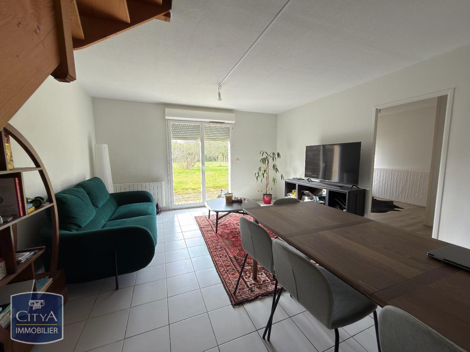 Maison à louer, 78m², Terrasson-Lavilledieu