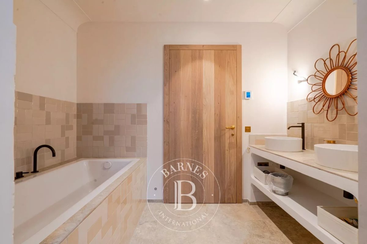 Maison à louer, 320m², Sainte-Maxime