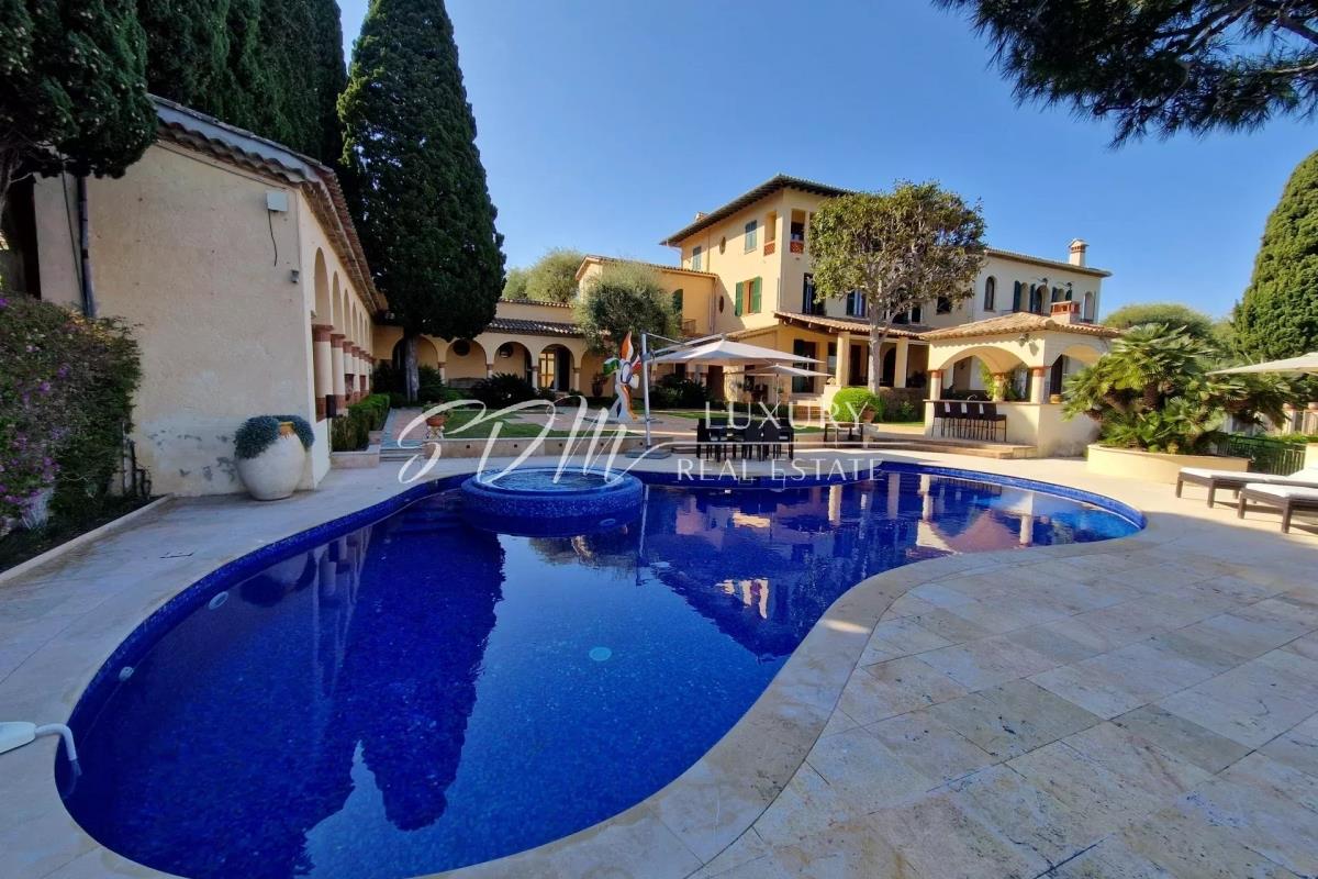 Maison à louer, 3100m², Saint-Jean-Cap-Ferrat
