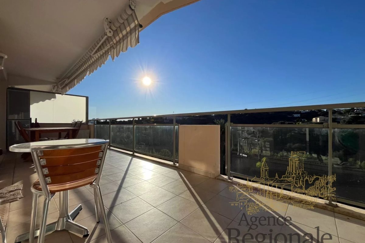 Appartement à louer, 56m², Nice