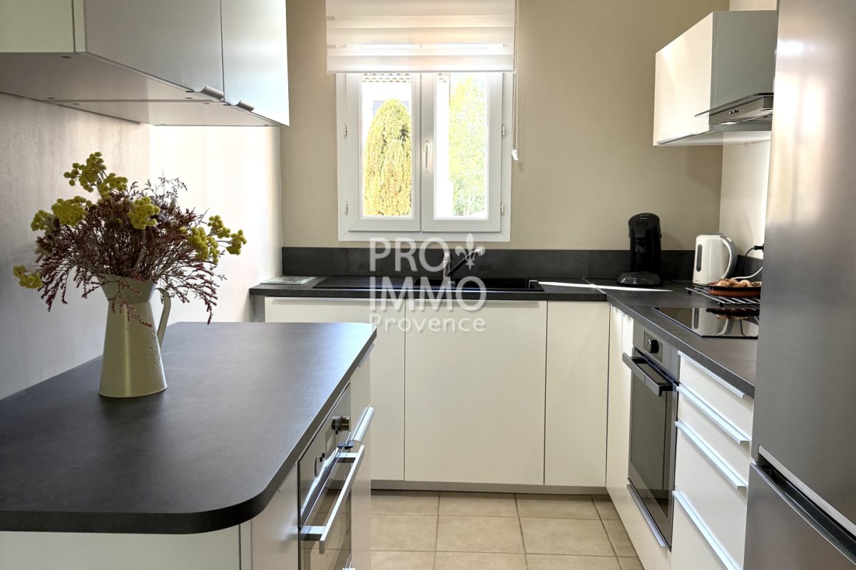 Maison à louer, 85m², Mallemort