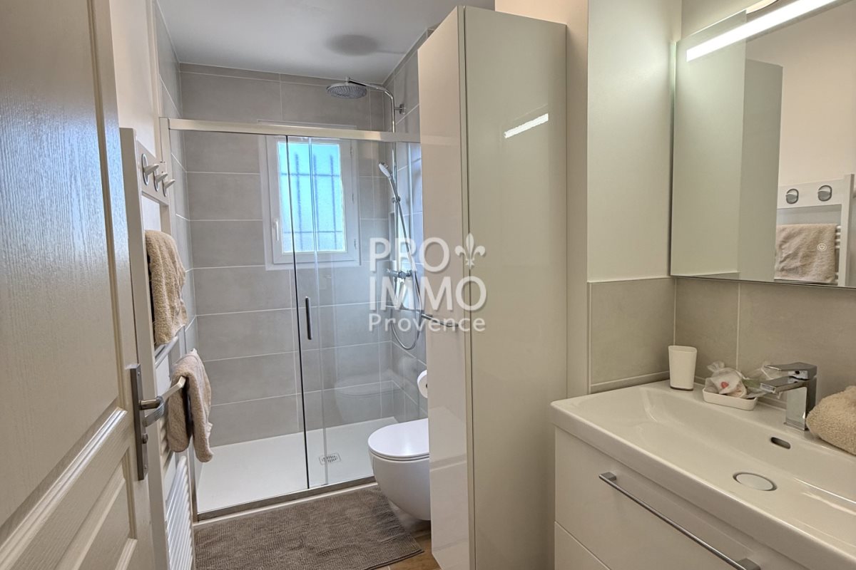 Maison à louer, 85m², Mallemort