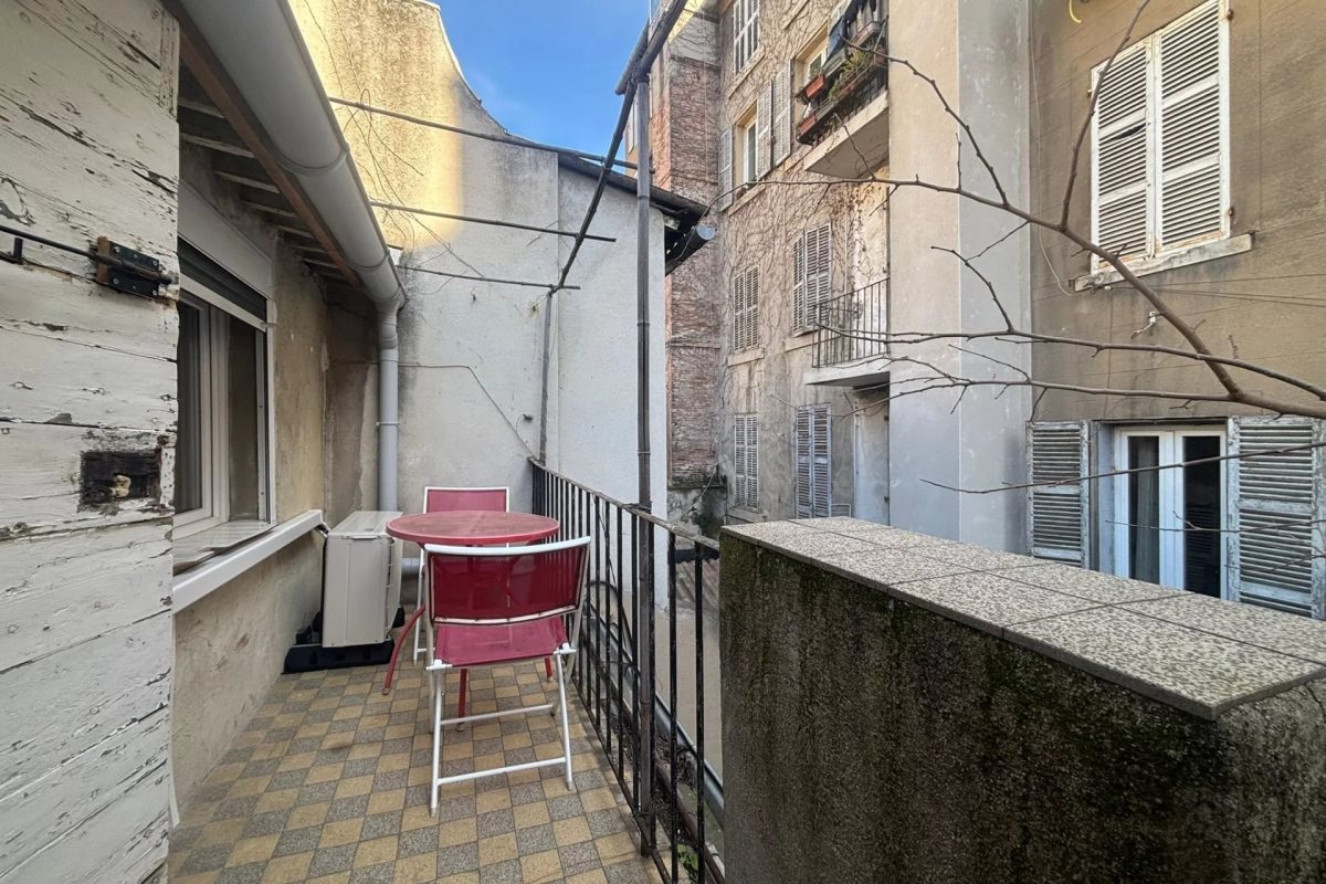 Appartement à louer, 21m², Marseille 1er