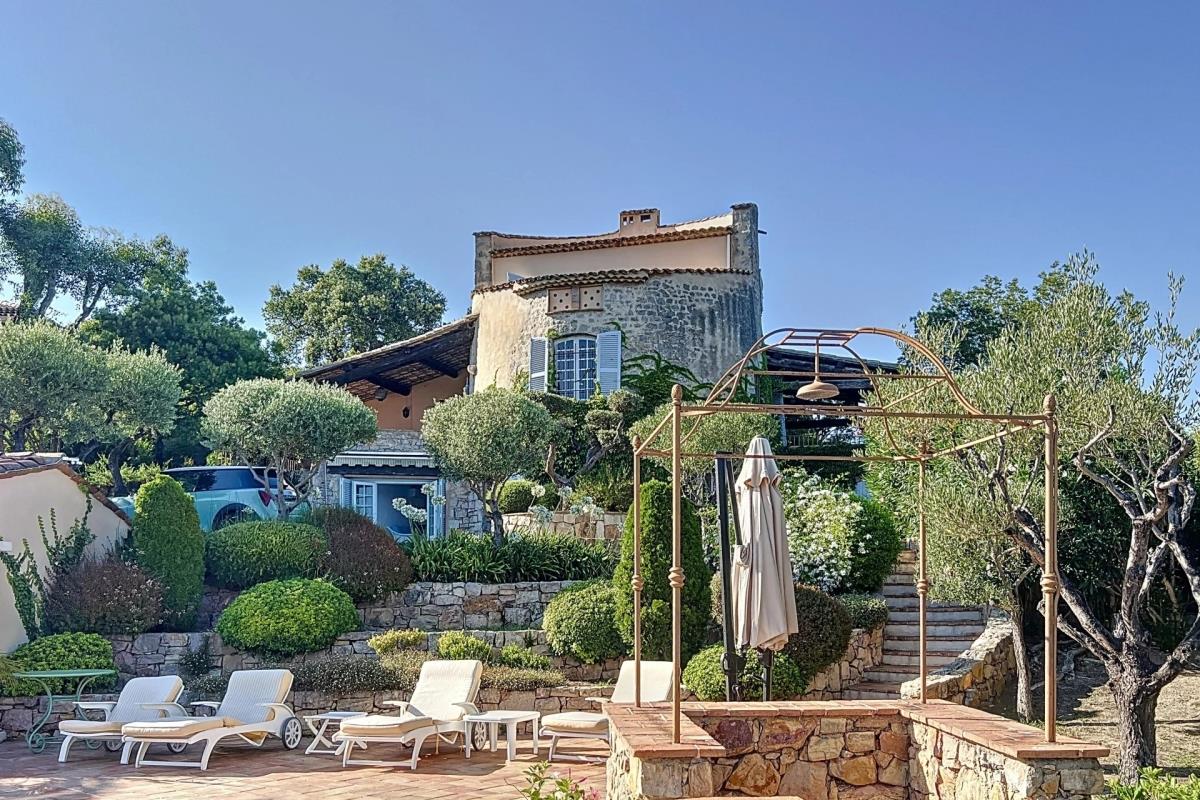 Maison à louer, 250m², Vallauris