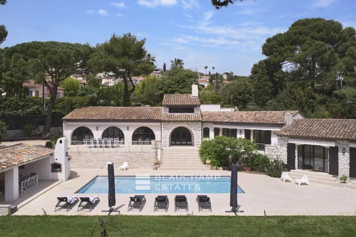 Maison à louer, 3000m², Vallauris