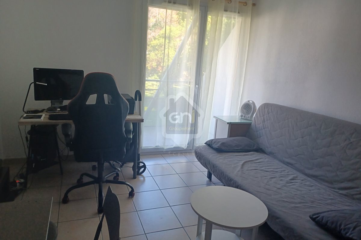 Appartement à louer, 25m², Arles