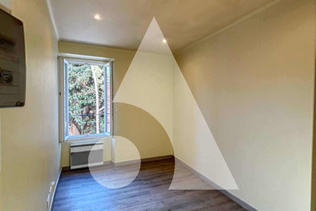 Appartement à louer, 28m², Toulon