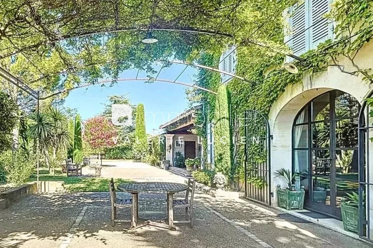 Maison à vendre, 224m², Saint-Rémy-de-Provence