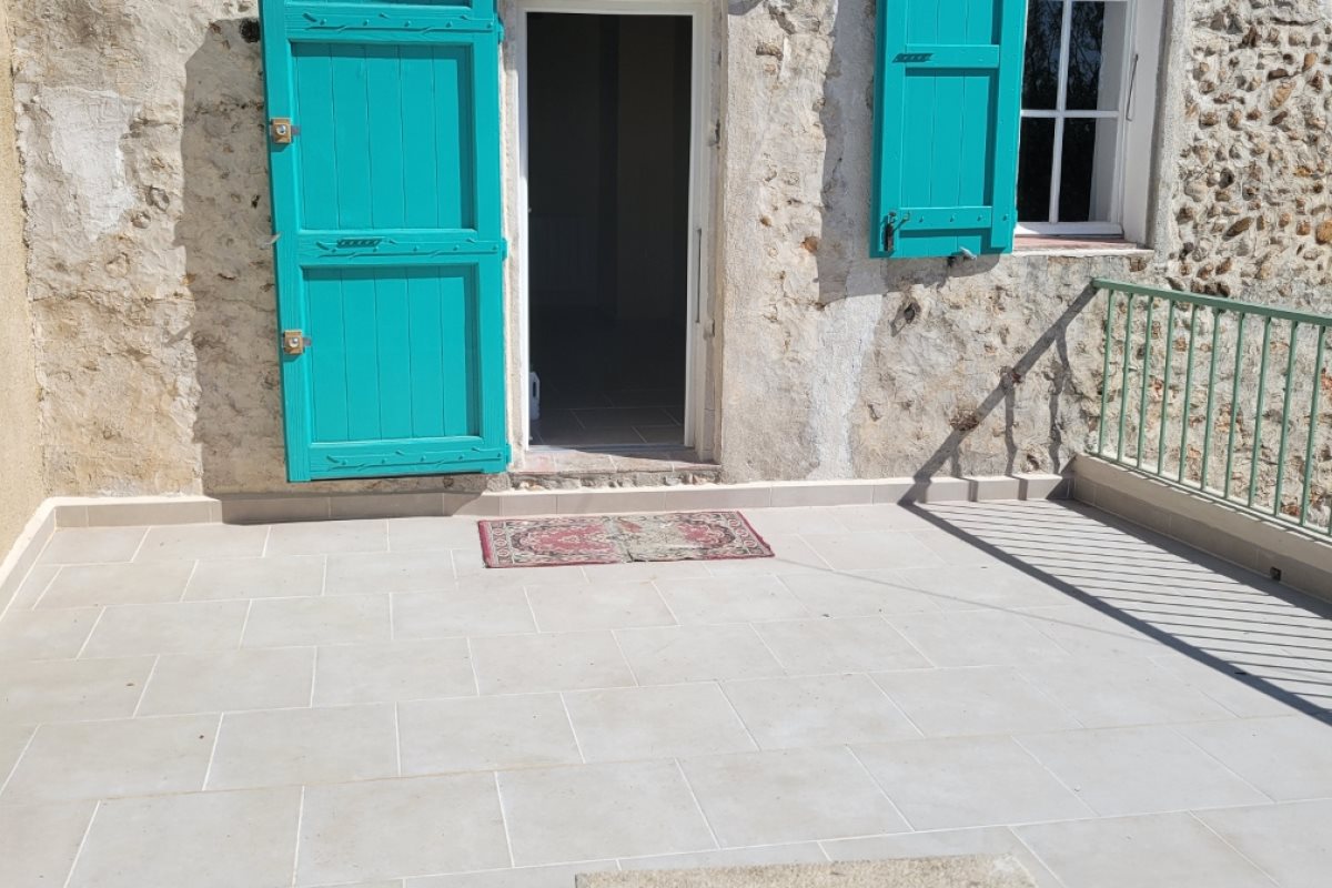 Maison à louer, 80m², Quinson