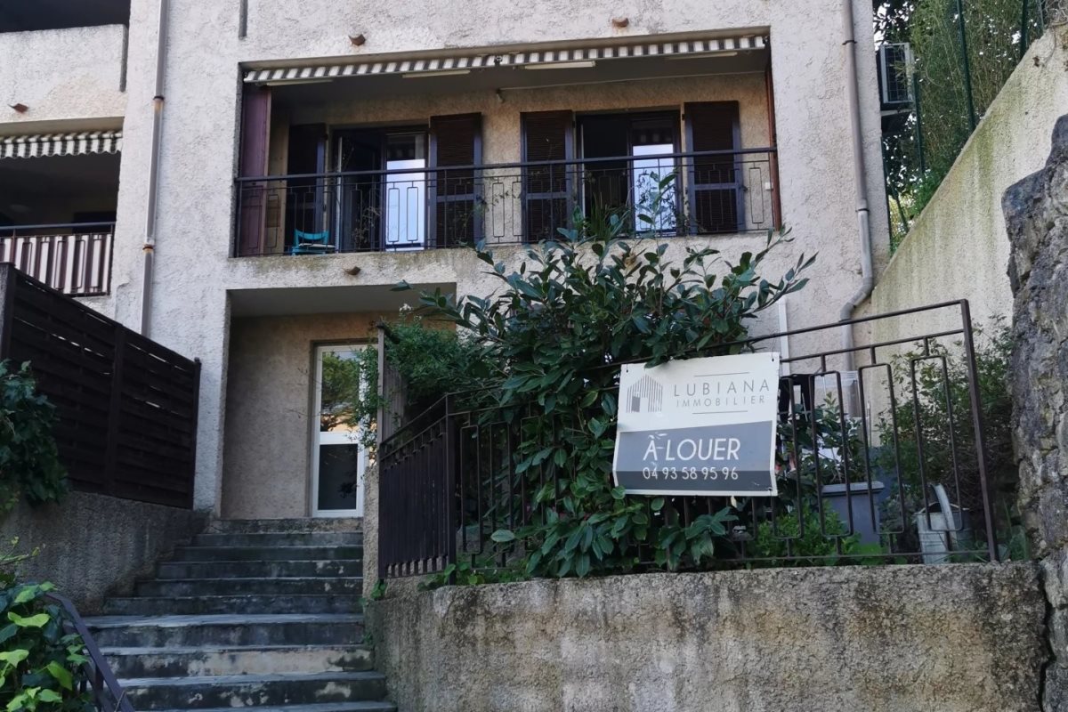 Appartement à louer, 56m², Vence