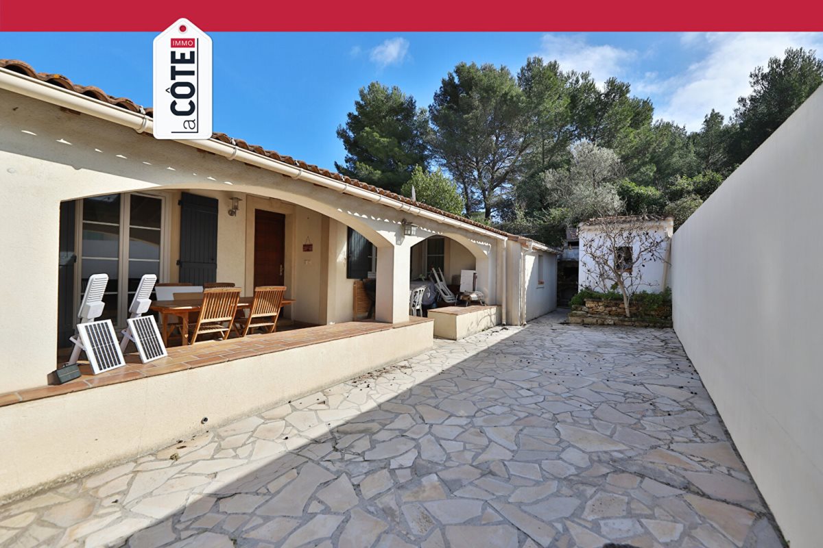 Maison à vendre, 116m², Saint-Mitre-les-Remparts