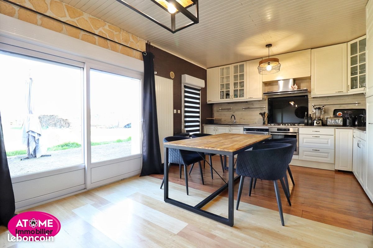 Maison à vendre, 225m², Mouaville