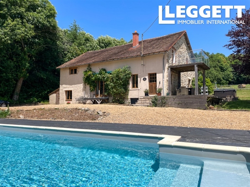 Gorgeous 4-bedroom house/gite with heated swimming pool on 1.5ha of land in remote setting