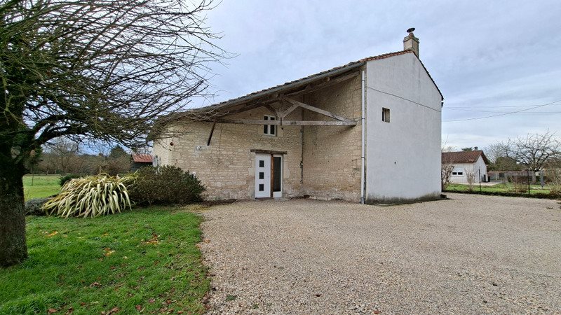Maison à vendre, 146m², Aigre