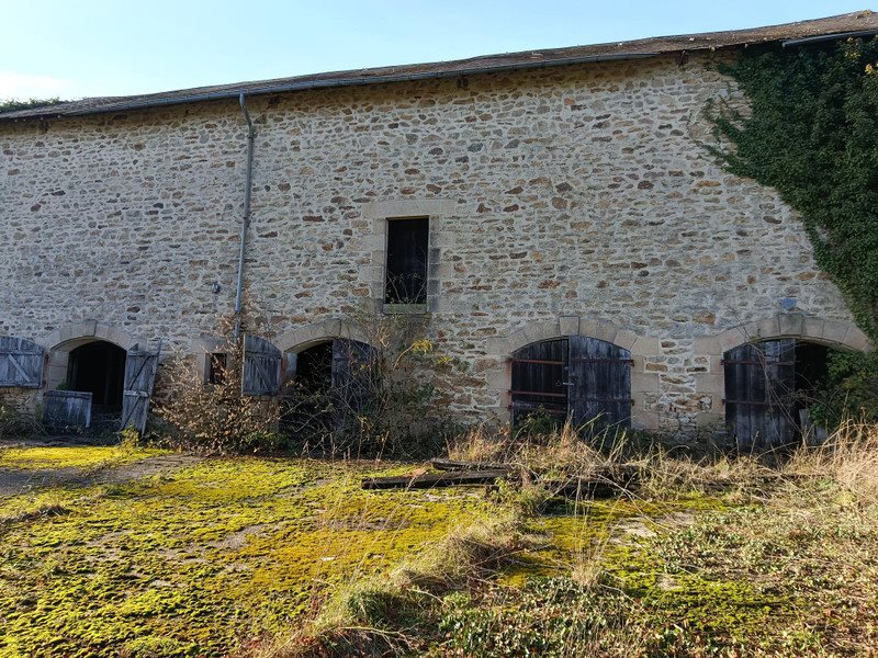 Maison à vendre, 600m², Saint-Dizier-Masbaraud