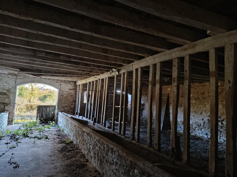 Maison à vendre, 600m², Saint-Dizier-Masbaraud