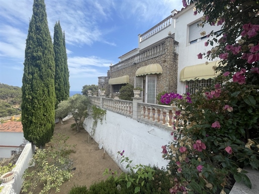 Casa a Cala Canyelles con 4 camere