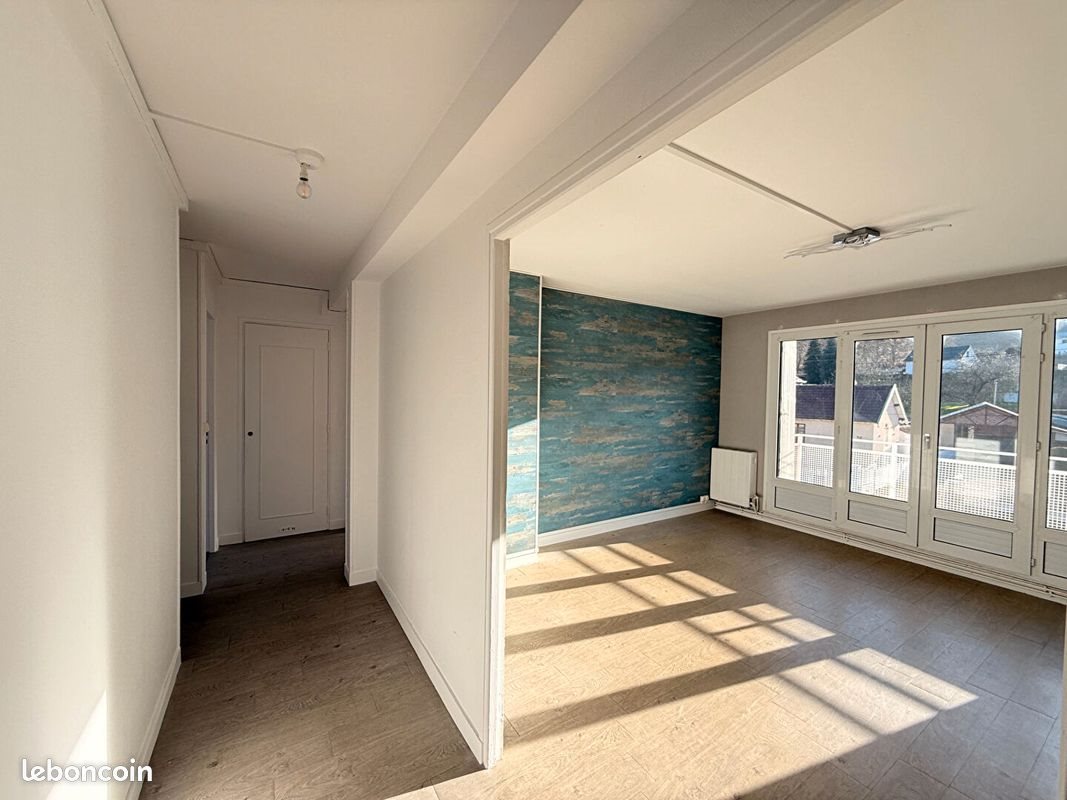 Appartement à louer, 63m², Saint-Léger-du-Bourg-Denis