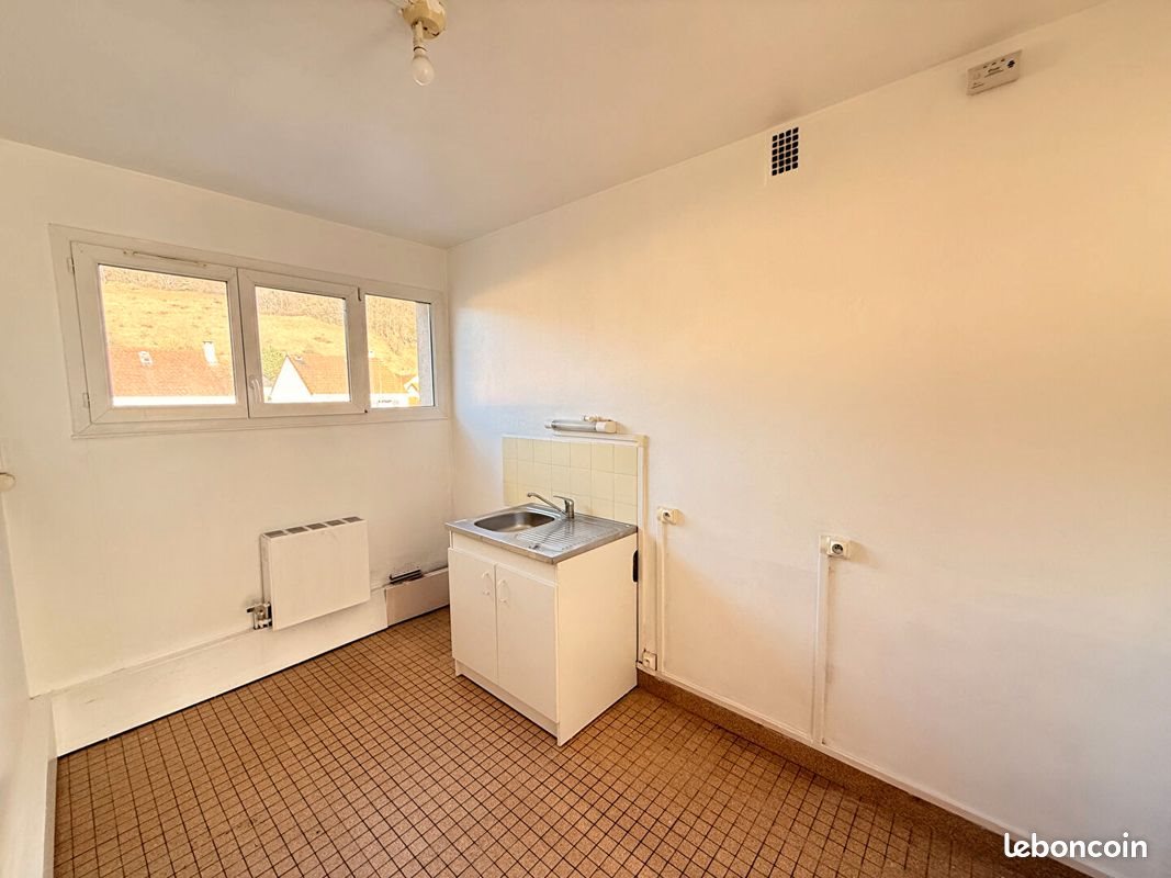 Appartement à louer, 63m², Saint-Léger-du-Bourg-Denis