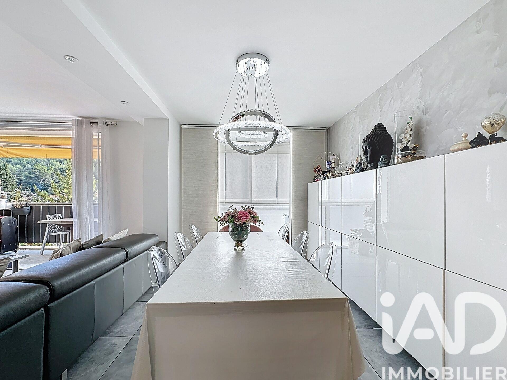 Appartement à vendre, 90m², Carnoux-en-Provence