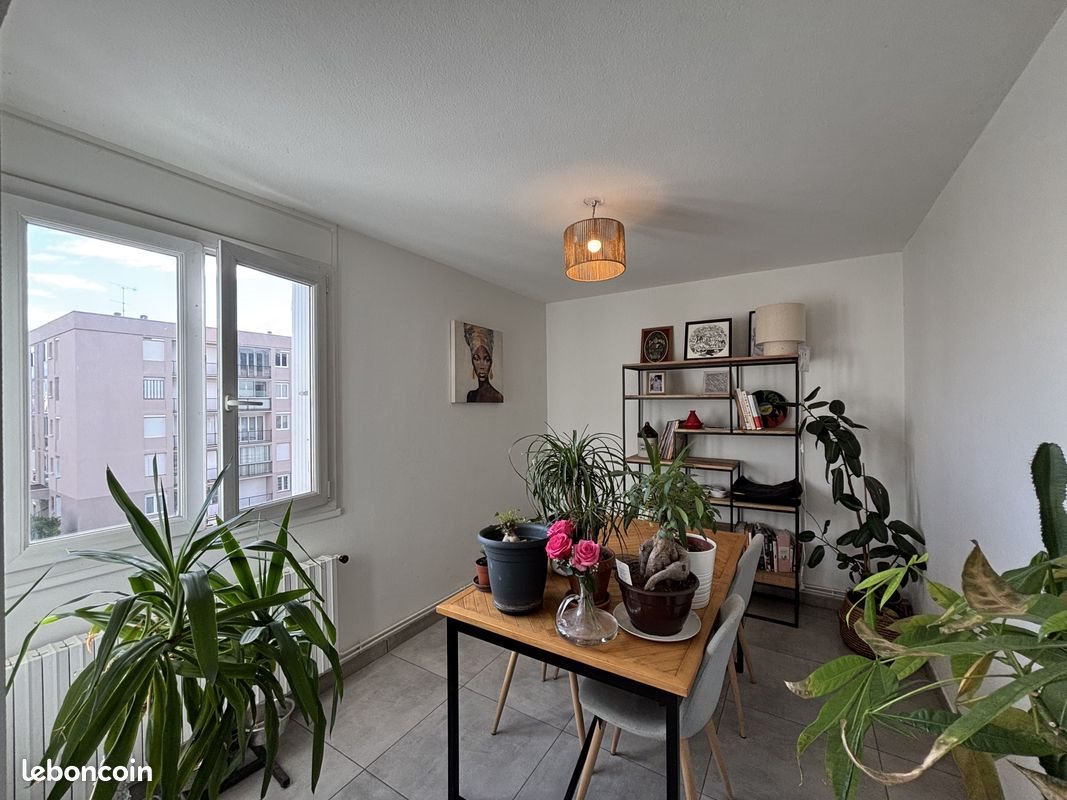 Appartement à louer, 75m², Guilherand-Granges