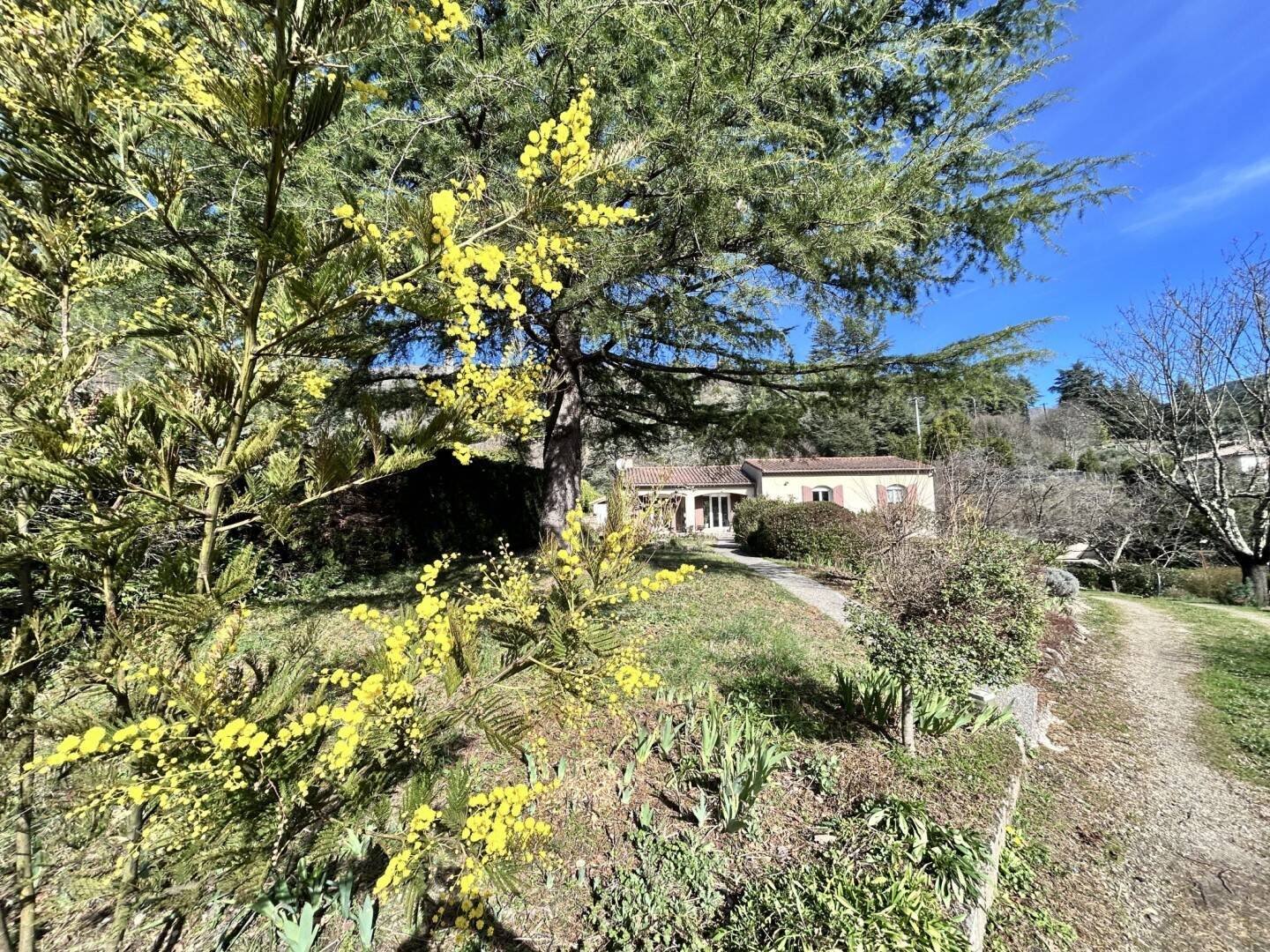 Maison à vendre, 171m², Aulas