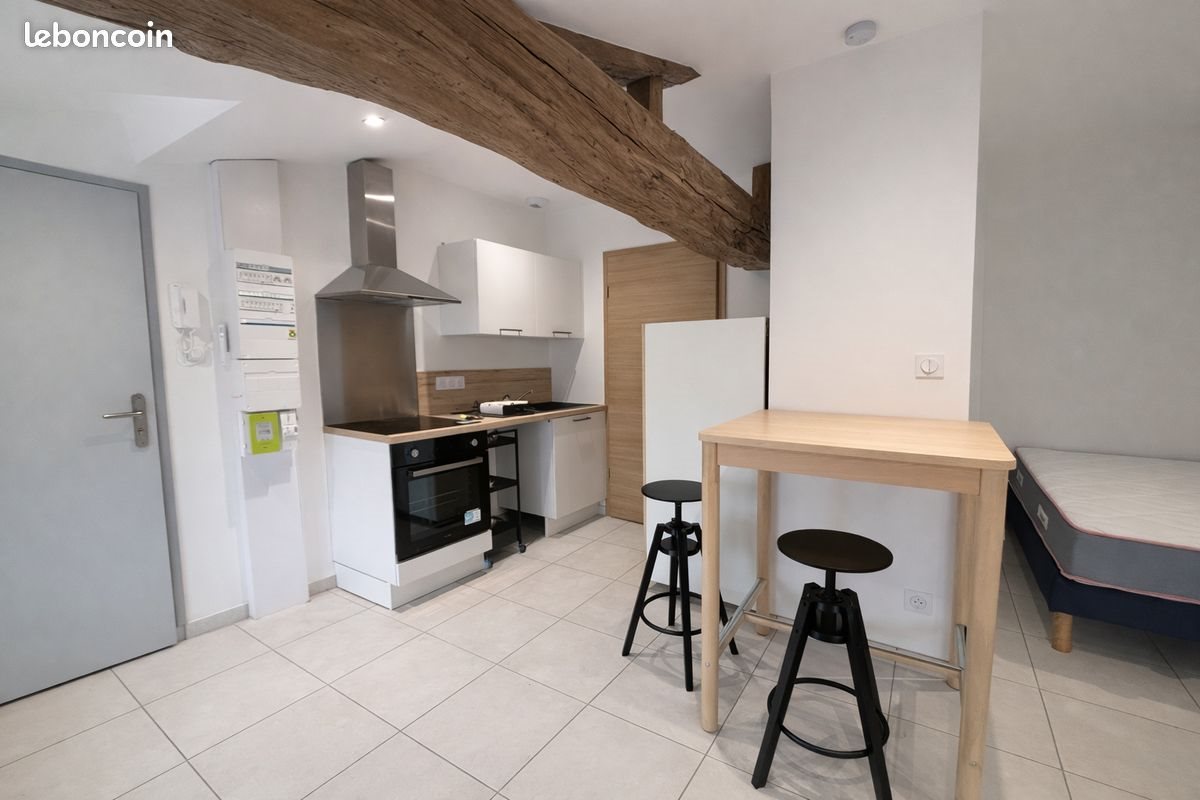 Appartement à louer, 23m², Pont-de-Vaux