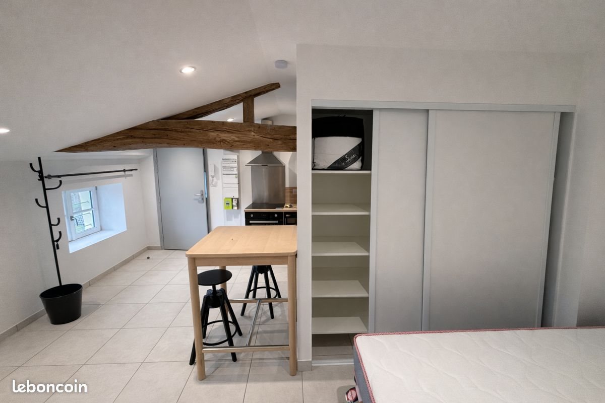 Appartement à louer, 23m², Pont-de-Vaux