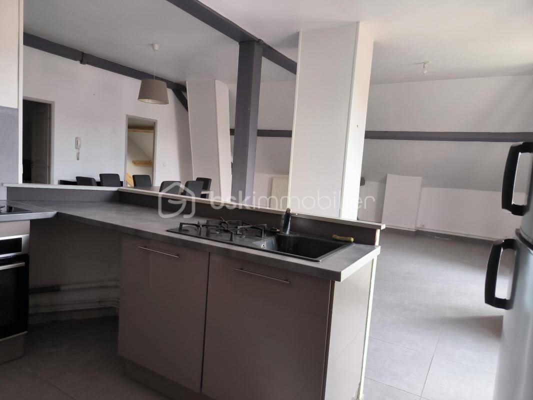 Appartement à louer, 75m², Villeneuve-sur-Yonne