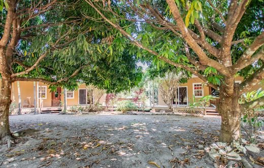 Luxury House for sale in Stann Creek District