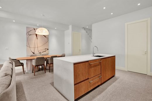 3 room luxury Townhouse for sale in F1 Westend Love Beach, Nassau, New Providence District