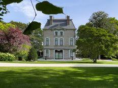 Luxury Detached House for sale in Lodelinsart, Wallonia