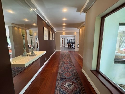 Luxury House for sale in Cape Town, Western Cape