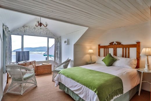 Luxury Hotel for sale in 18 Handle Street Westhill, Knysna, Province of the Western Cape