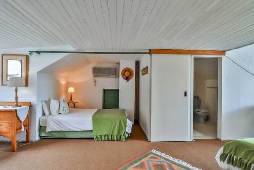 Luxury Hotel for sale in 18 Handle Street Westhill, Knysna, Province of the Western Cape