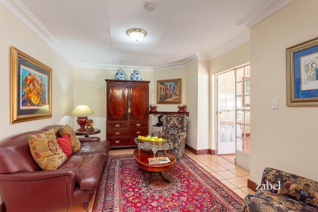 9 room luxury House for sale in Pretoria, South Africa