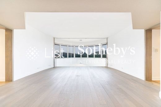 Luxury Flat for sale in Repulse Bay, Hong Kong