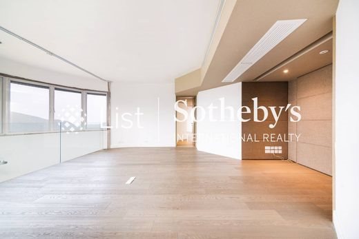 Luxury Flat for sale in Repulse Bay, Hong Kong