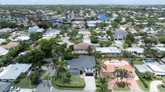 Luxury Villa for sale in Lighthouse Pt, Florida