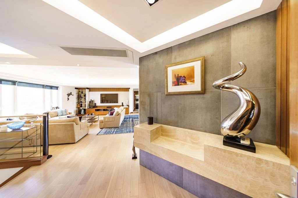 Luxury Apartment for sale in Hong Kong