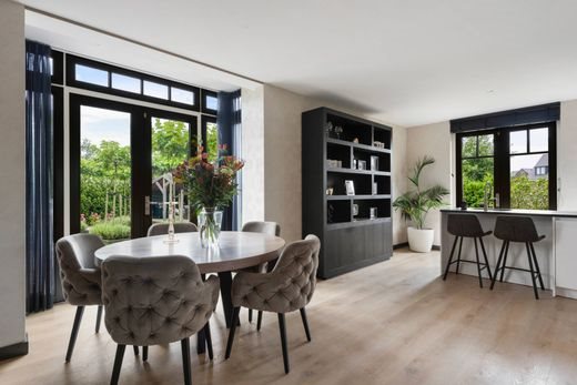 7 room luxury Villa for sale in Oleanderlaan, Badhoevedorp, Gemeente Haarlemmermeer, North Holland