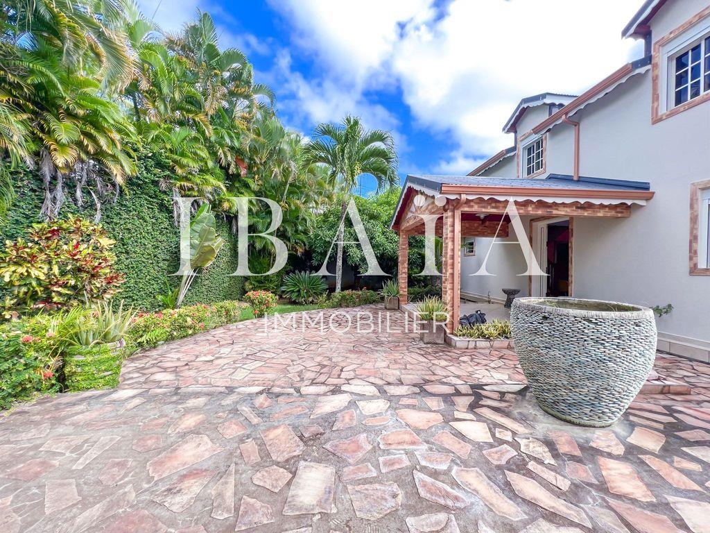 Luxury House for sale in Goyave, Guadeloupe