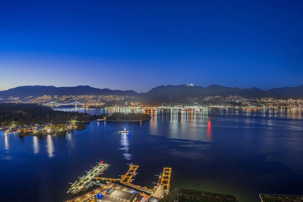 2 bedroom luxury Apartment for sale in Vancouver, British Columbia