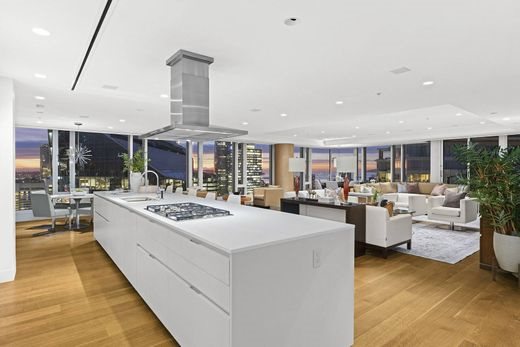 2 bedroom luxury Apartment for sale in Vancouver, British Columbia