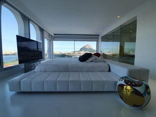 4 bedroom luxury Apartment for sale in Lagoa Feia, Grumari, Rio de Janeiro