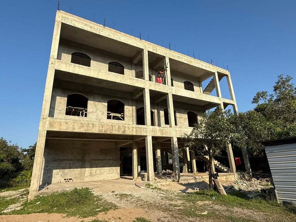 5 bedroom luxury House for sale in Placencia, Stann Creek District